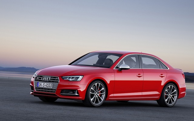 アウディ S4