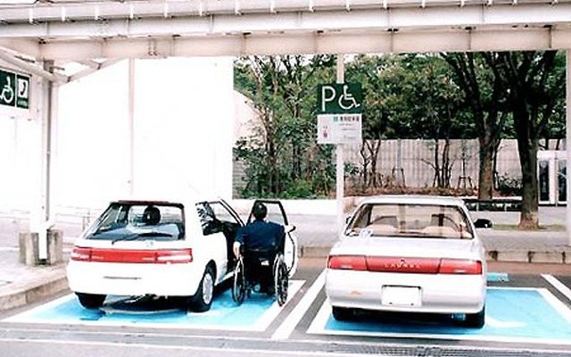 【新聞ウォッチ】自動車ユーザーは大歓迎「高速料金値下げ案浮上」