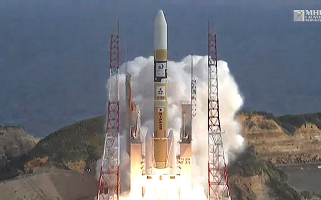 静止気象衛星「ひまわり9号」を搭載したH-IIAロケット31号機打ち上げ