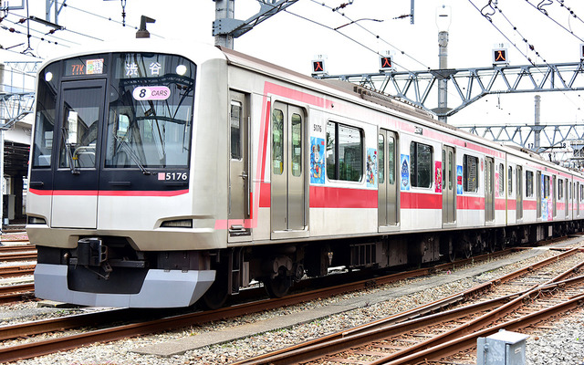 東急Disney電車「TOKYU CHRISTMAS WONDERLAND 2016 －Disney CRYSTAL MAGIC－」