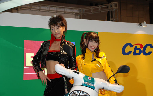 【東京モーターサイクルショー07】コンパニオン写真蔵…その6