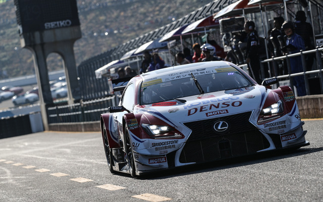 昨日のコバライネンに続き、平手がGT500クラス連続ポールを決めた#39 RC F。