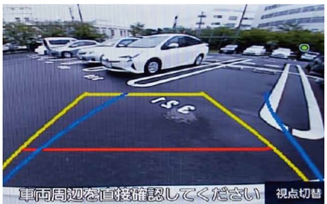 進行方向予測線は予測線で自車両の進む方向をわかりやすく案内する