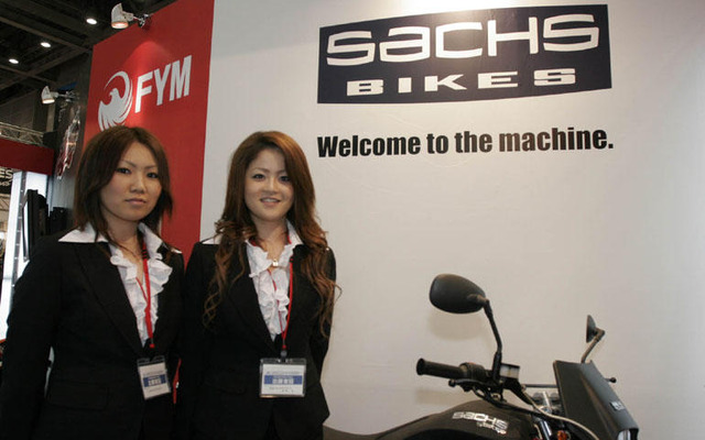 【東京モーターサイクルショー07】コンパニオン写真蔵…その9