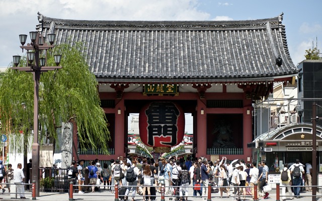 浅草寺雷門　(c) Getty Images