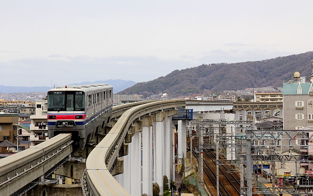 大阪モノレールは2017年4月に定期運賃を変更。大幅な値下げを行う。