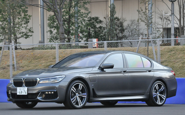 BMW 740e iパフォーマンス　2016年式