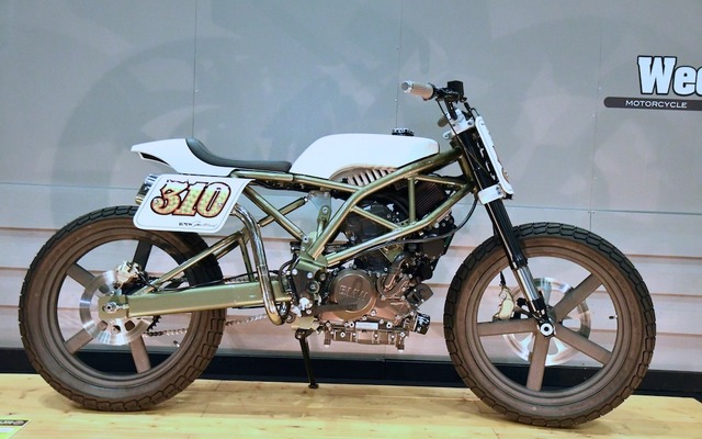 ヨコハマ・ホットロッド・カスタム ショー2016に展示されたWEDGE MOTORCYCLEが手がけたBMW G310Rのカスタム。