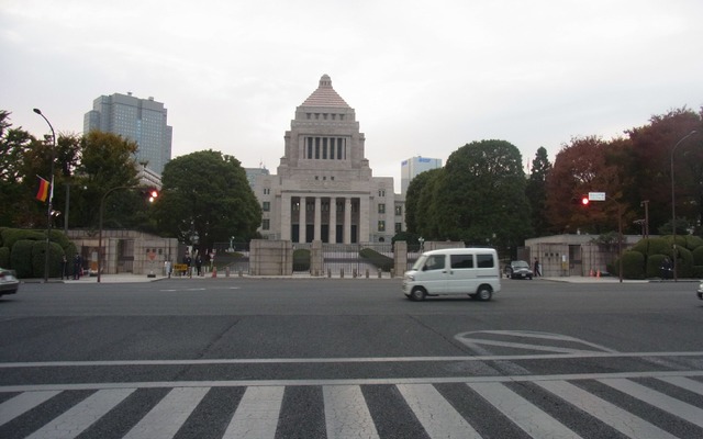 疾病運転防止法が成立---医学的知見に基づく措置を義務付け