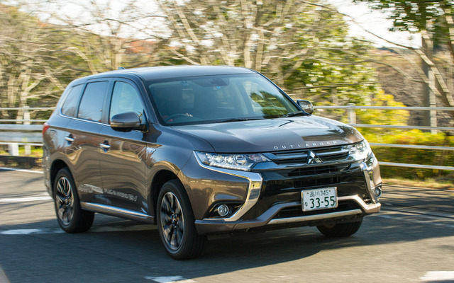 三菱 アウトランダーPHEV（オプション装着車）