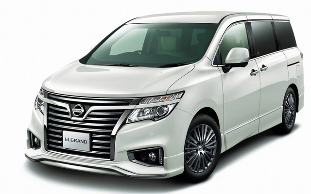 日産 エルグランド ハイウェイスター ホワイトレザーアーバンクロム