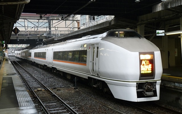 高崎地区の2017年3月ダイヤ改正では『草津』や『あかぎ』『スワローあかぎ』の輸送体系が見直される。写真は『スワローあかぎ』。