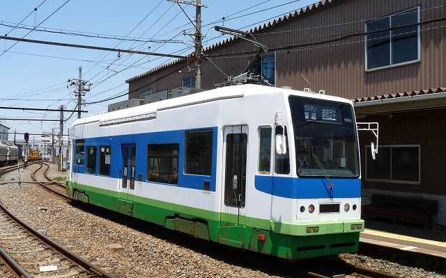 福井鉄道は1月6日から合格祈願の絵馬が付いたフリー切符を発売する。