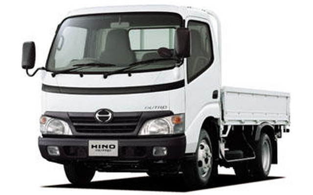 日野、デュトロの新長期排出ガス規制適合車のラインナップを拡大