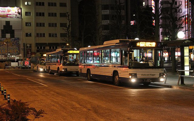 国際興業 池袋駅西口発の深夜急行バス