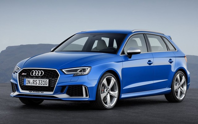 アウディRS3スポーツバック改良新型