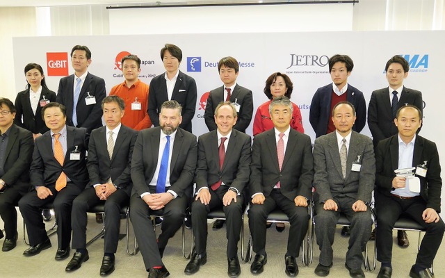 記者発表会では、日本からの出展社を代表して12社のプレゼンテーションも行われた