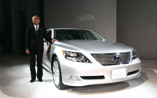 【新聞ウォッチ】レクサス LS600h、3年後の下取りは900万円