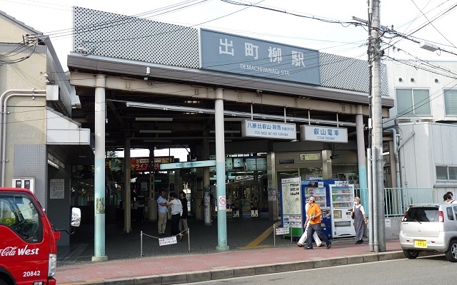 叡山電鉄は観光客の利用が多い駅にフリーWi-Fiを導入する。写真はフリーWi-Fiが導入される出町柳駅。