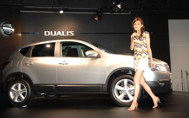 【日産 デュアリス 発表】写真蔵…押切もえ「行ってみたい」