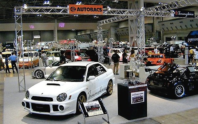 【オートギャラリー東京2001】カスタムカー&amp;コンパニオン---最大級の祭典