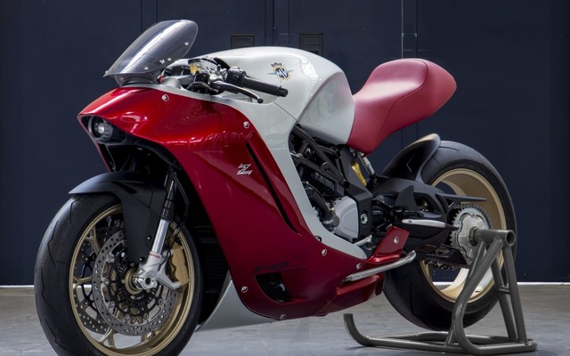 MVアグスタ F4Z、コスチュームナショナル青山で特別展示 MVアグスタ F4Z、コスチュームナショナル青山で特別展示