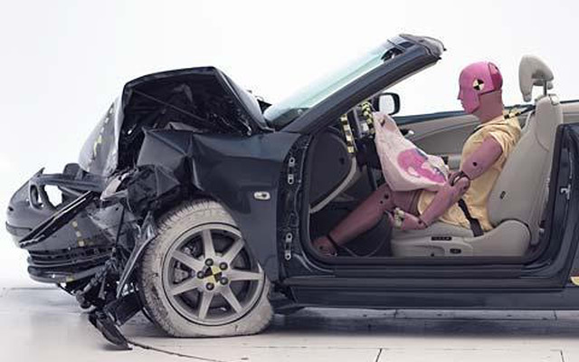 サーブ 9-3 コンバーチブルに安全賞…IIHS