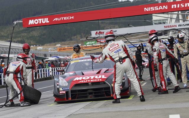 オートポリスで開催された 2015年SUPER GT 第7戦