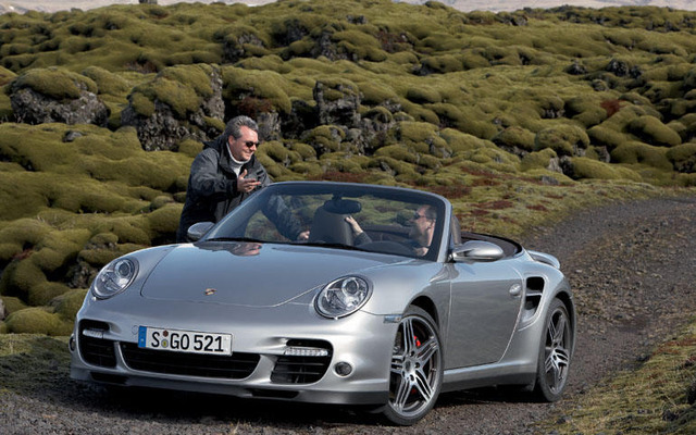 ポルシェ 911 ターボ カブリオレの受注開始