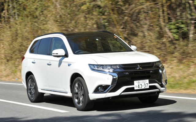 三菱 アウトランダーPHEV Sエディション