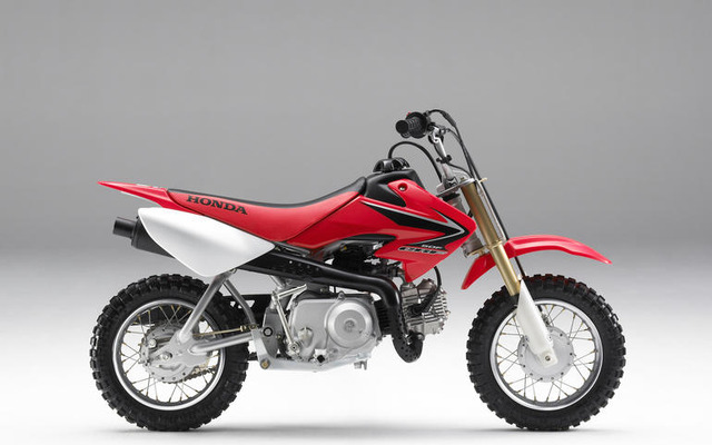 ホンダ、オフロード走行専用車 CRFシリーズ のグラフィックデザインを変更