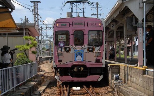 200系電車へのヘッドマーク取付けイメージ。