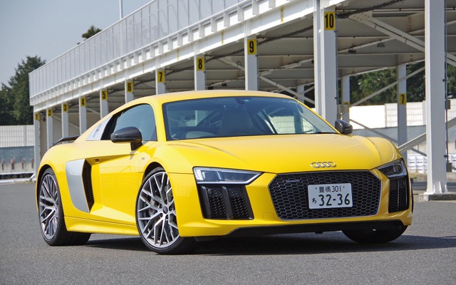 アウディ R8クーペ V10 プラス 5.2FSI クワトロ