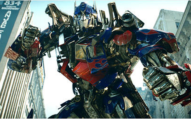 GM『トランスフォーマー』映画で売り上げアップ期待