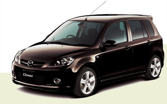 乗用車販売ランキング6月…デミオ が急上昇、カローラ はトップ維持