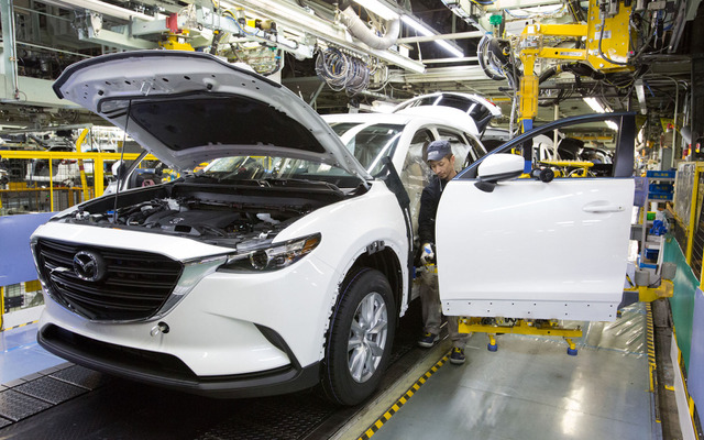参考画像：マツダの宇品第1工場（車両組立工場。広島県）。CX-9新型の生産ライン。