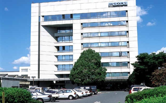 【株価】業績不安説が払拭、全面安の中でマツダが続伸