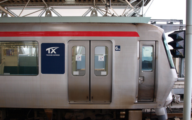 TXを運営する首都圏新都市鉄道は8期連続の経常黒字を達成した。写真はTXの電車。