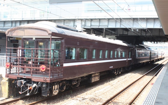 このほど完成した「新しい旧型客車」こと35系客車。9月から『SLやまぐち号』で運用される。