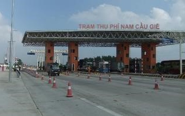 中日本高速と日本高速道路インターナショナルは、ベトナム有料道路を管理するFCC社の株式20％を取得。海外進出を果たした。フーリーバイパス南カウゼー料金所全景