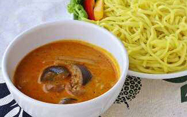 レッドカレーつけ麺（八潮PA）