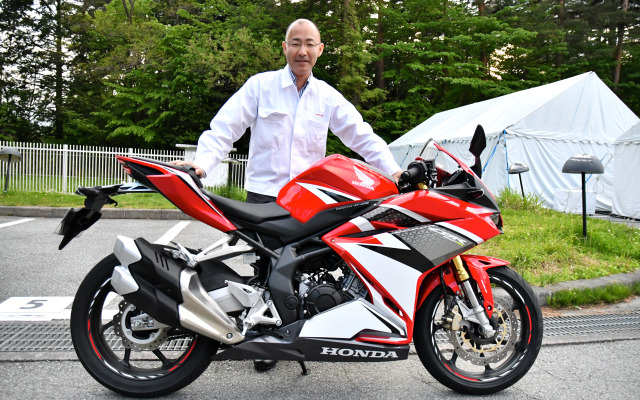 CBR250RR開発責任者、株式会社本田技術研究所 二輪R&Dセンターの河合健児さん。