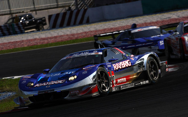 【SUPER GT】タイトル混戦のGT500、首位独走のGT300