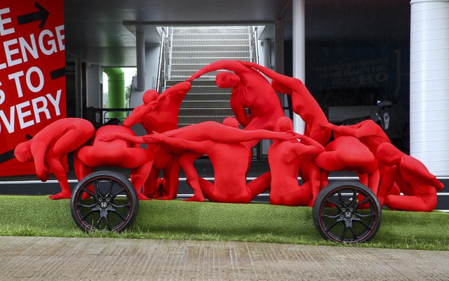 ホンダの「ヒューマンカー」。シビック・タイプRを表現