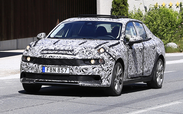 LYNK＆CO 03 開発車両 スクープ写真