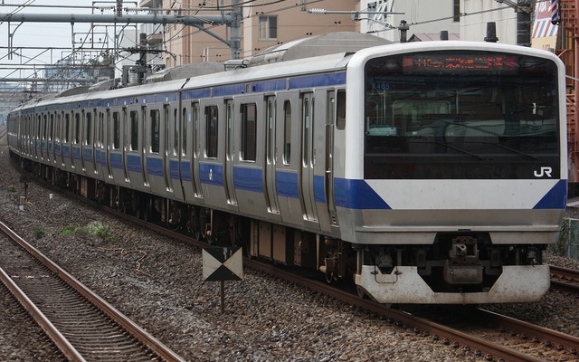 10月14日のダイヤ改正では常磐線の品川直通列車が増強される。写真は常磐線の普通列車。