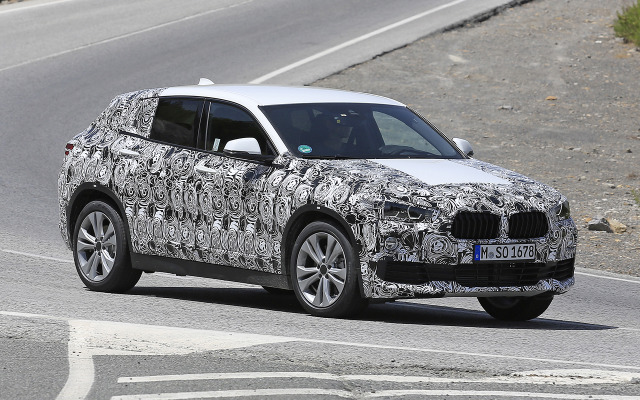 BMW X2 スクープ写真