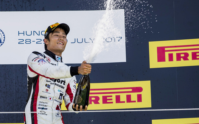FIA-F2のハンガリー大会、レース2で優勝した松下信治。