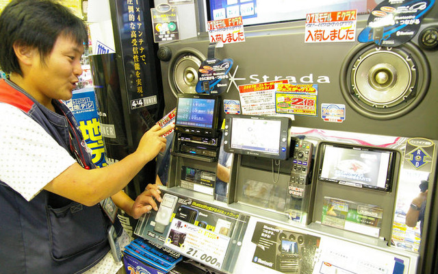 【最新カーナビ徹底ガイド2007夏】パナソニック CN-HDS965TD「地デジだけではない、新型Fクラスの実力」…ショップ店員