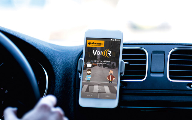 コンチネンタルの新ソフトウェア。VoicRアプリケーションを使用